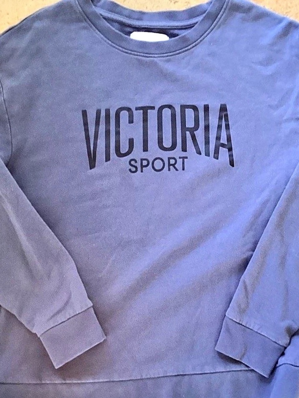 Victoria Sport Long Sleeve Sport Sweatshirt Purple Size Small